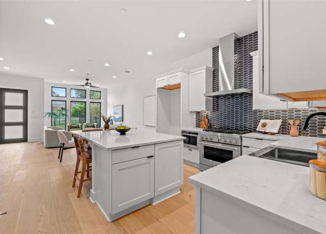 Property at 2707 Dulce Ln #7, Austin, TX 78704, 3 beds, 2.5 baths