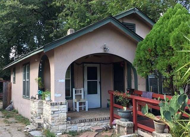 Property at 2507 Diaz St, Austin, TX 78702, 2 beds, 1 bath