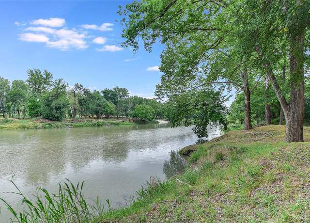 Property at 503 Colorado St, Smithville, TX 78957, 3 beds, 2.5 baths