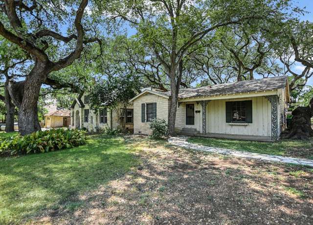Property at 1607 Linscomb Ave, Austin, TX 78704, 2 beds, 1.5 baths
