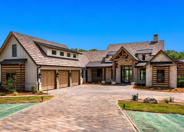 Property at 41 Tennis Ln, Fredericksburg, TX 78624, 4 beds, 4.5 baths