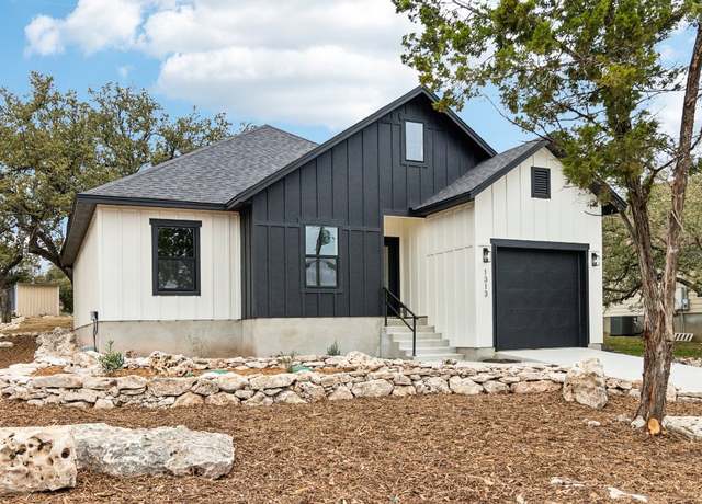 Property at 1313 Green Meadow Ln, Spring Branch, TX 78070, 3 beds, 2 baths