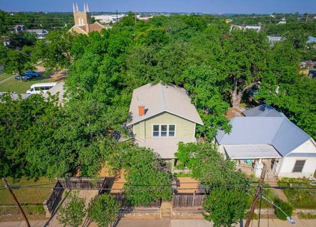 Property at 1159 Navasota St, Austin, TX 78702, 7 beds, 4 baths