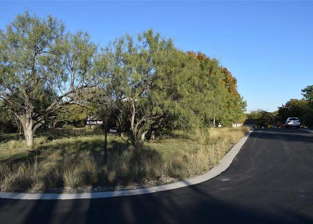 Property at 701 Hi Circle West Way, Horseshoe Bay, TX 78657
