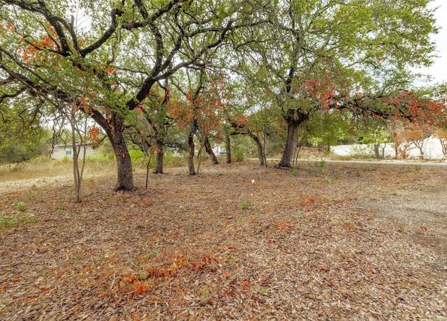 Property at 10601 W Lakeview Dr, Jonestown, TX 78645