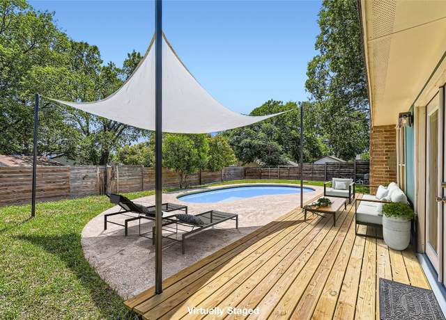 Property at 1121 Stoneoak Ln, Austin, TX 78745, 3 beds, 2 baths