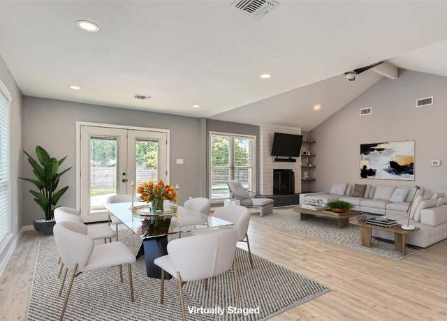 Property at 1121 Stoneoak Ln, Austin, TX 78745, 3 beds, 2 baths