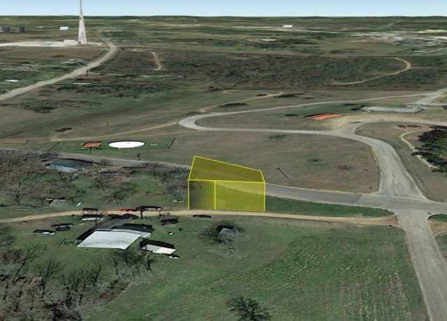 Property at 0 Trinity St, Luling, TX 78648
