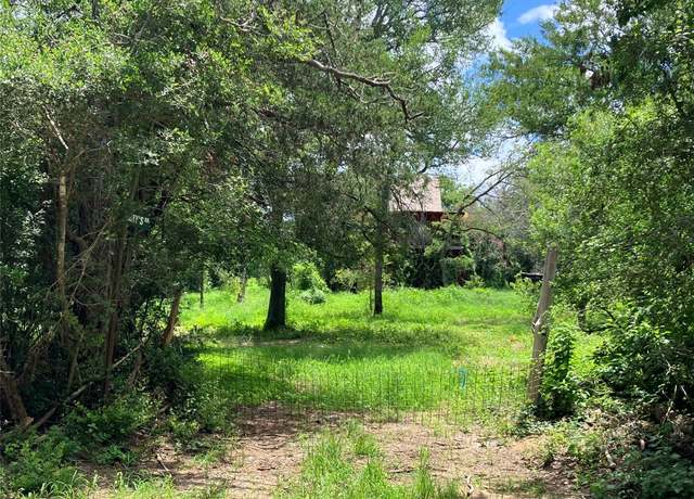 Property at 693 Saint Mary's Rd, Rosanky, TX 78953