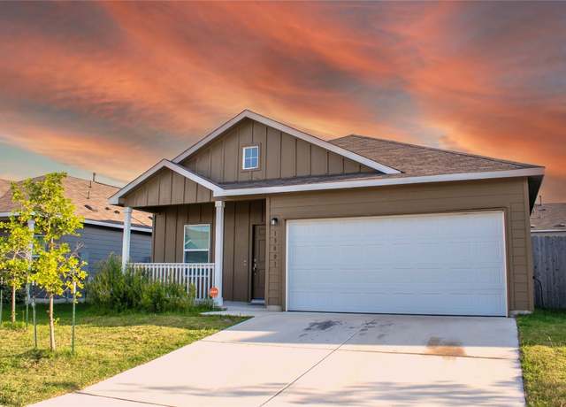 Property at 13801 Tordillo Dr, Elgin, TX 78621, 3 beds, 2 baths