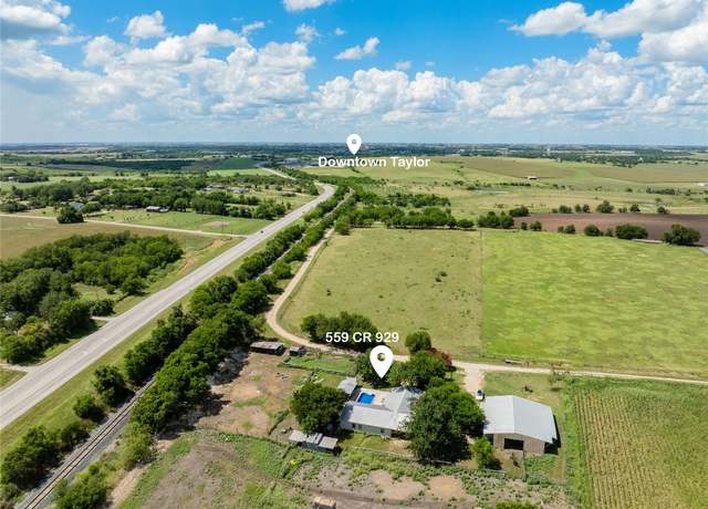 Property at 501 Main St, Taylor, TX 76574, 3 beds, 2.5 baths