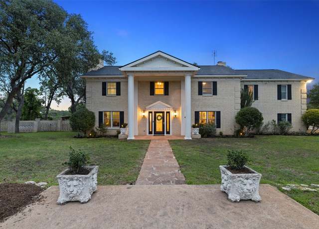 Property at 17700 N Rim Dr, Leander, TX 78641, 5 beds, 4 baths