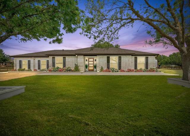Property at 401 County Road 368, Taylor, TX 76574, 5 beds, 4 baths