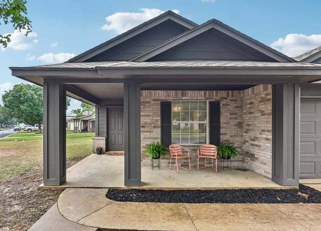 Property at 717 Blair Ave, Bastrop, TX 78602, 3 beds, 2 baths