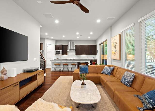 Property at 2807 Del Curto Rd Unit G, Austin, TX 78704, 3 beds, 2.5 baths