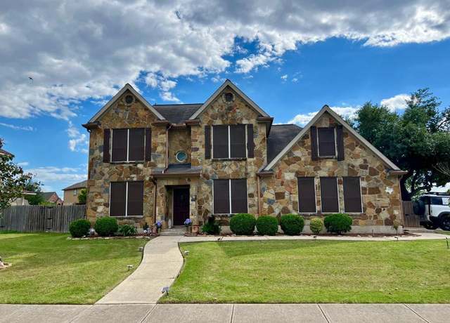 Property at 395 Spring Dr, Kyle, TX 78640, 4 beds, 2.5 baths