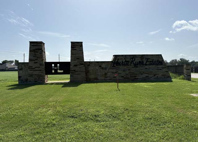 Property at 112 Gloria Blvd, Smithville, TX 78957