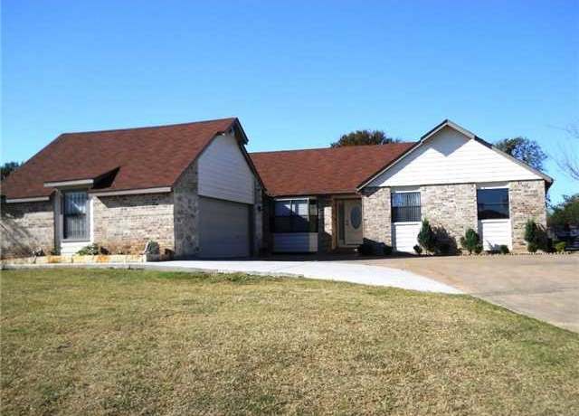 Property at 12410 Twin Creek Rd, Manchaca, TX 78652, 5 beds, 3 baths