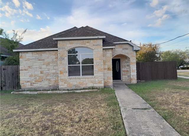 Property at 109 E Wheeler St S, Manor, TX 78653, 3 beds, 2 baths
