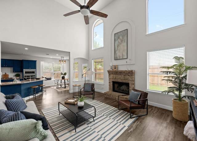 Property at 122 Retama Dr, Georgetown, TX 78626, 4 beds, 2.5 baths