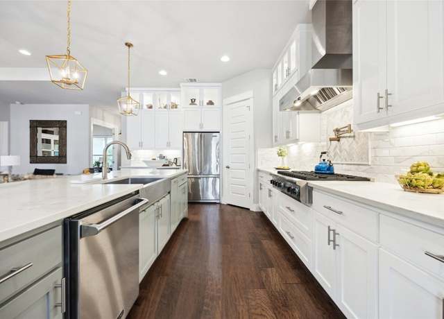 Property at 2201 Live Oak Rd, Leander, TX 78641, 4 beds, 3 baths
