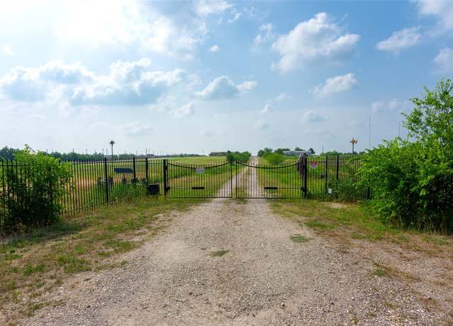 Property at 11209  (Tract 1, Bldg 2) Doyle Overton Road Rd, Del Valle, TX 78617, 5 beds, 2 baths