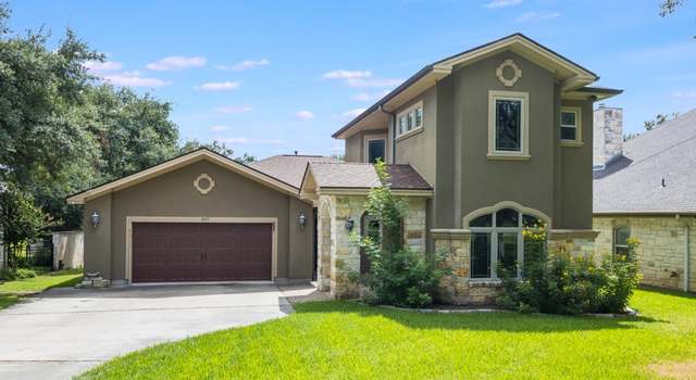 Photo of 207 Crane Dr, Marble Falls, TX 78654