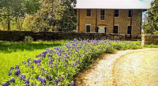 Photo of 426 E Rr 962 Rnch, Round Mountain, TX 78663