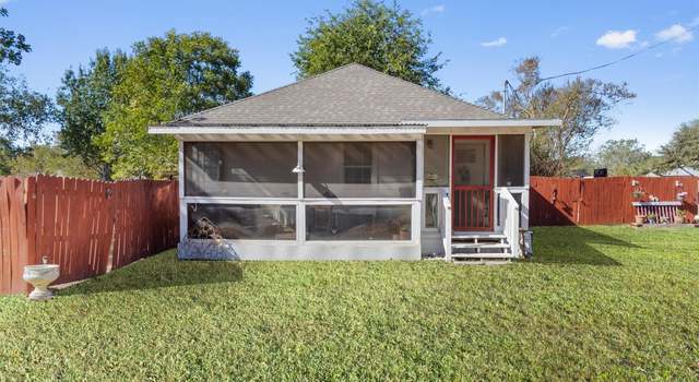 Photo of 322 E Hamilton Ave, Rockdale, TX 76567