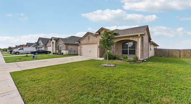 Photo of 133 Nathaniel Dr, Taylor, TX 76574
