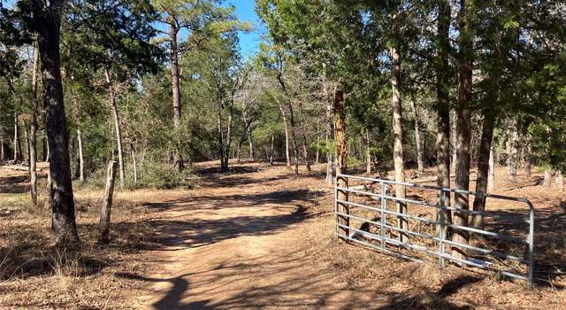 Photo of 713 Pine Valley Loop, Smithville, TX 78957