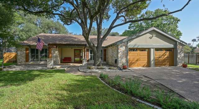 Photo of 2400 Muirfield Cir, Austin, TX 78747