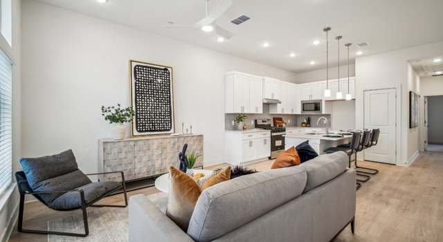Photo of 200 W 56th St #7103, Austin, TX 78751