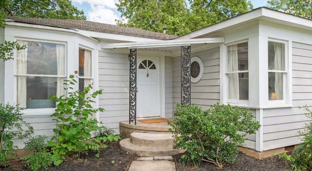 Photo of 907 N Avenue C, Elgin, TX 78621