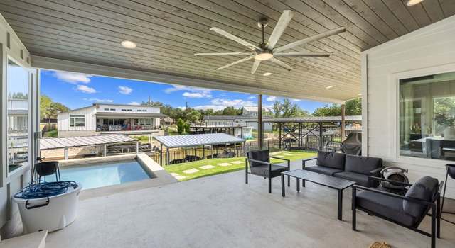 Photo of 303 Robin Hood Ln, Granite Shoals, TX 78654