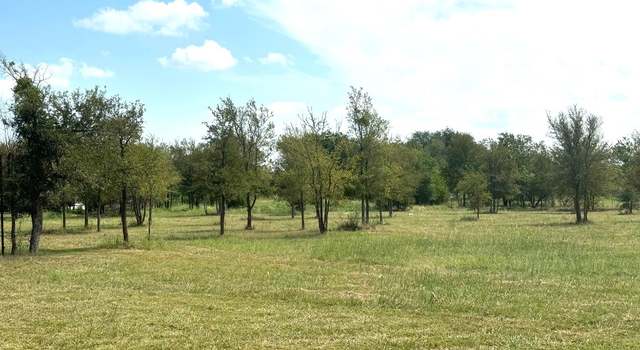Photo of 810 Skyline Rd, Dale, TX 78616