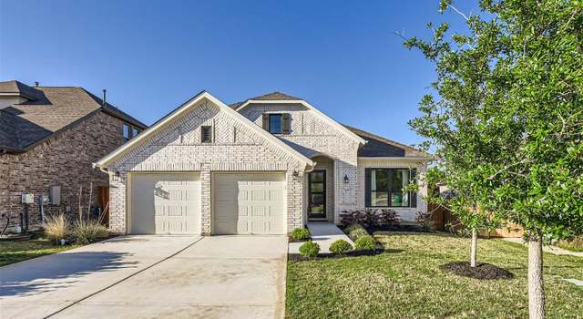 Photo of 22619 Fountaingrass Ln, Lago Vista, TX 78645