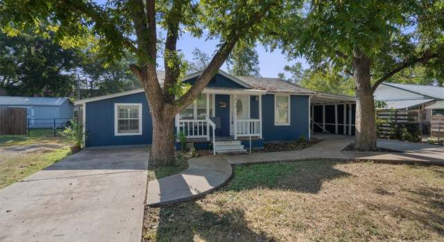 Photo of 413 E 7th St, Elgin, TX 78621
