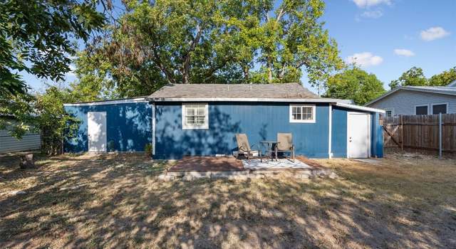 Photo of 413 E 7th St, Elgin, TX 78621