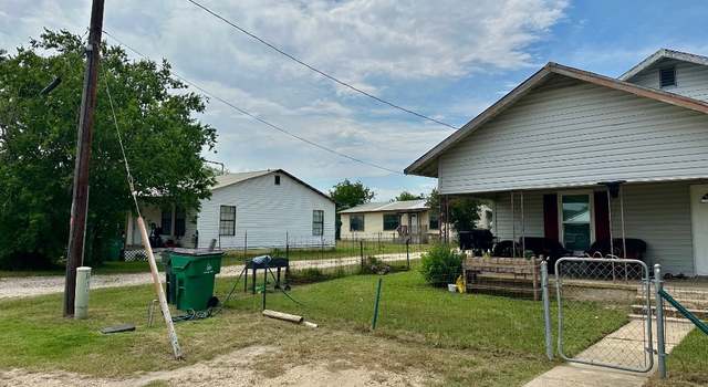 Photo of 411 N Swenson St #411, Falls City, TX 78113