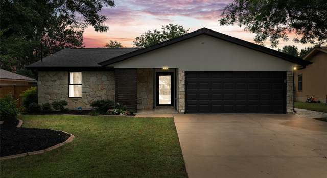 Photo of 805 Thousand Oaks Blvd, Georgetown, TX 78628