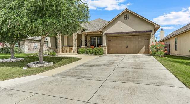 Photo of 5642 Briar Knl, New Braunfels, TX 78132