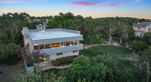 Photo of 913 Dartmoor Dr, Austin, TX 78746