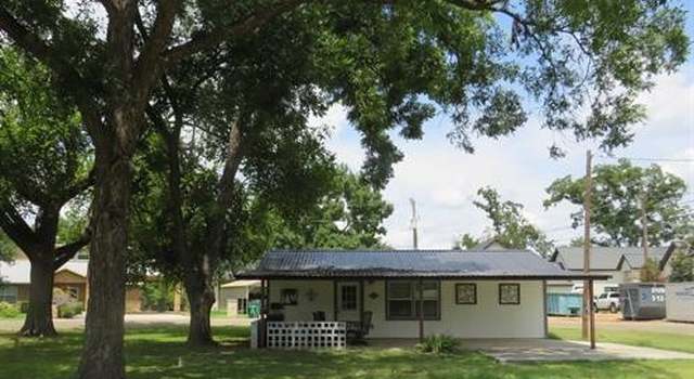Photo of 1615 Bluebonnet Ln, Kingsland, TX 78639