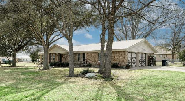 Photo of 602 S Bounds St, Thrall, TX 76578