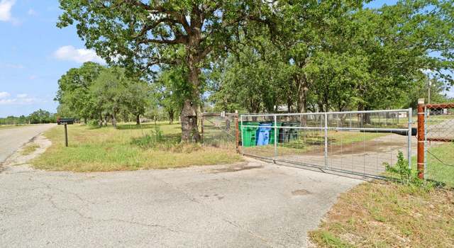 Photo of 3434 Prairie Lea Rd, Kingsbury, TX 78638