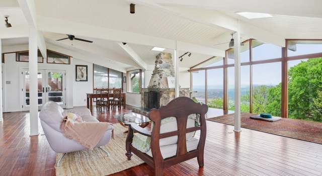 Photo of 7106 Mountain Trl, Austin, TX 78732