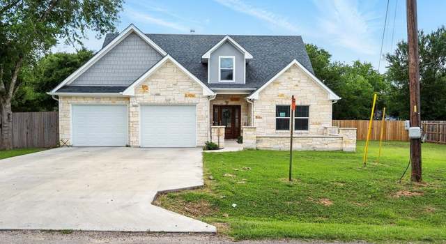 Photo of 121 Kaeleku Ln, Bastrop, TX 78602