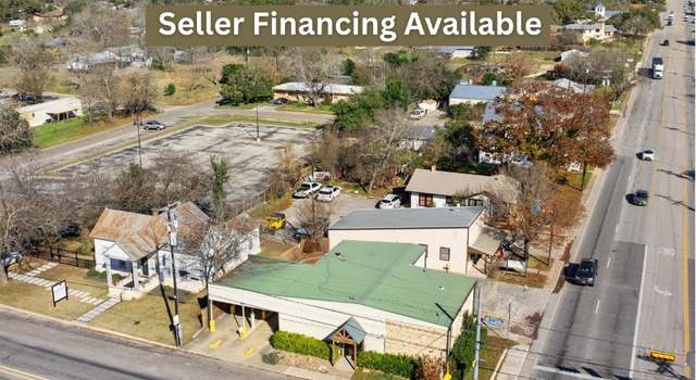 Photo of 401 Main St, Blanco, TX 78606