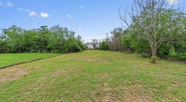Photo of 307 Murphy St, Taylor, TX 76574